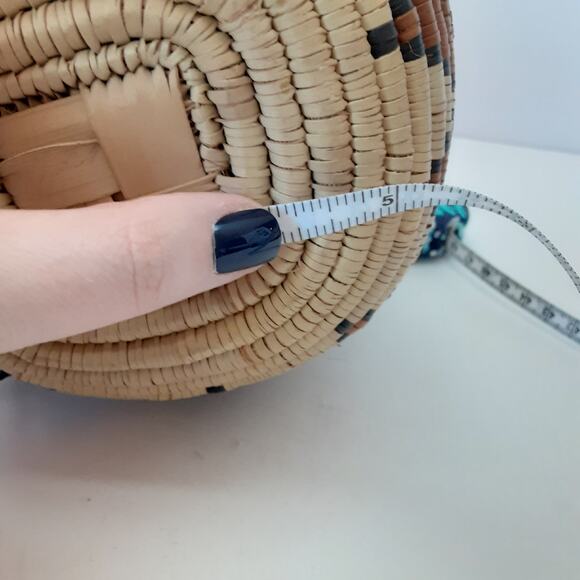 African Zulu Ukhamba Beer Basket & Lid 6" Traditional Unique Tribal South Africa - Picture 9 of 9